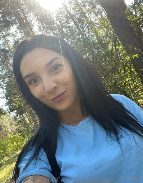 angelina crystal Profile pic