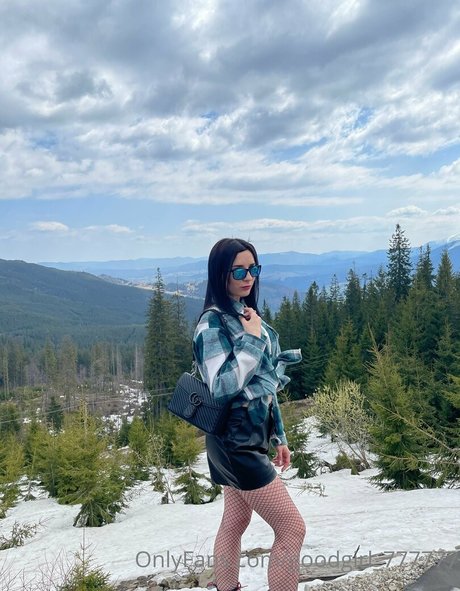 angelina crystal onlyfans leaked