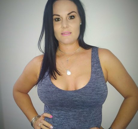 chanelbeexx onlyfans.