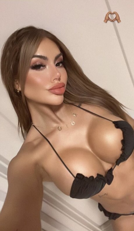 Hannah Gonzalez nude onlyfans pics