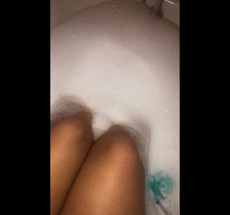 lucylucyxxx onlyfans model