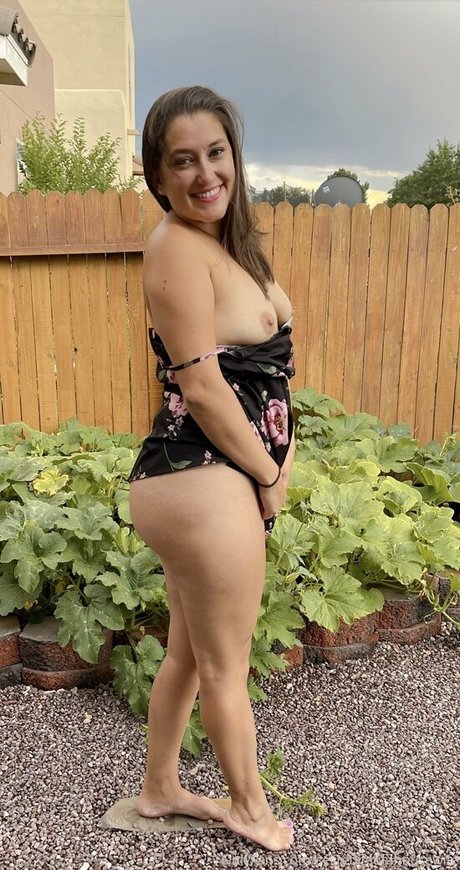 secretlifeofahousewife only fans leaks