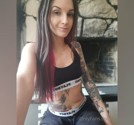 hoeswife xxx only fans