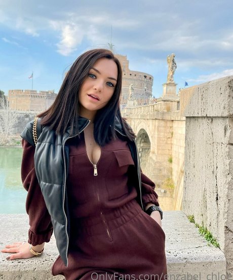 enzabel chloe onlyfans content