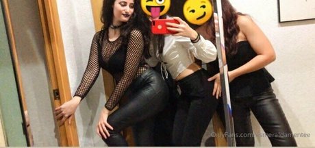 esmeraldamentee onlyfans naked leak