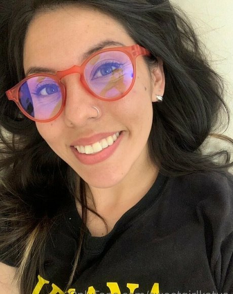 sweetgirlkatya onlyfans fotos