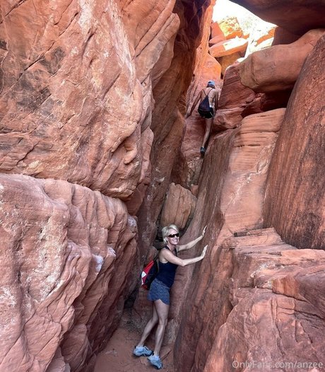 anzee onlyfans naked