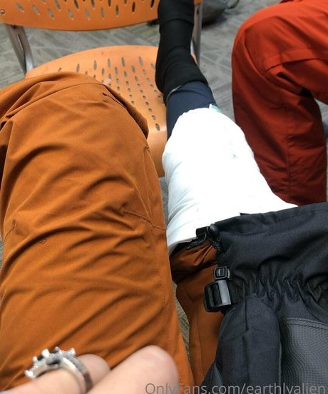 earthlyalien onlyfans mega