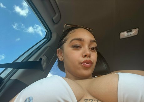 ninaa eve only fans nude leaks