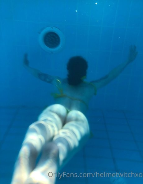 helmetwitchxo onlyfans leajs