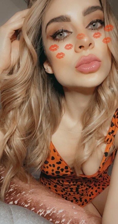 czechm8 ass onlyfans