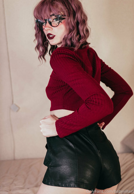 ave ria topless onlyfans