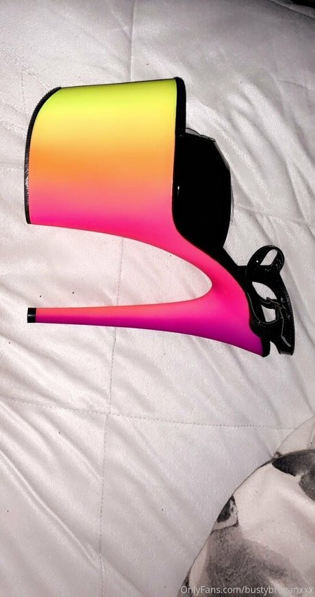 bustybroganxxx only fans leaked porn
