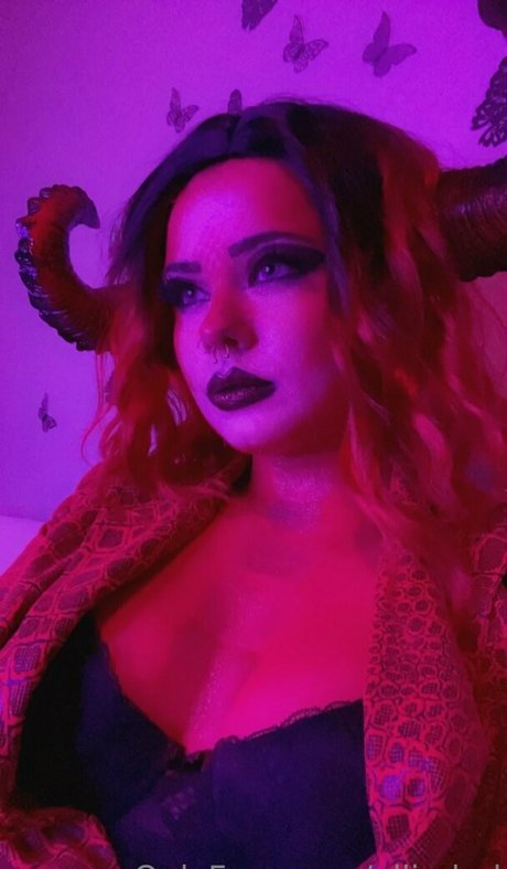 EllieDND onlyfans model photo