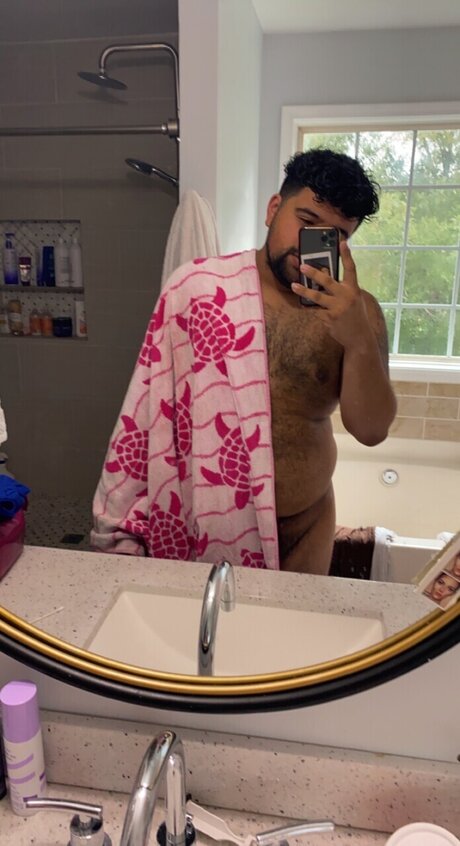 Iris Caine naked on onlyfans