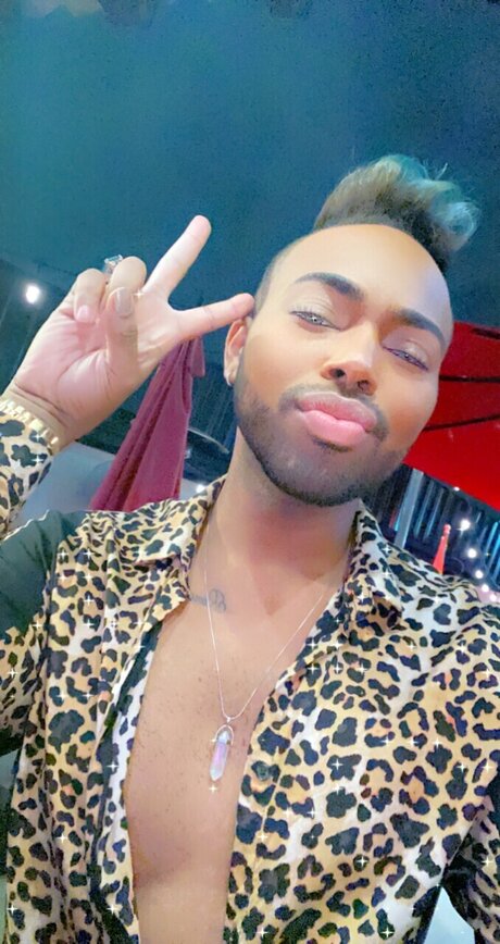 Misster V onlyfans archive