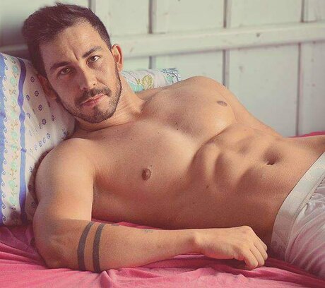 Sidnei Feus naked onlyfans