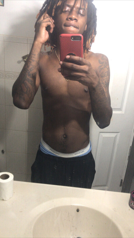 Wecandowhatever onlyfans naked pics