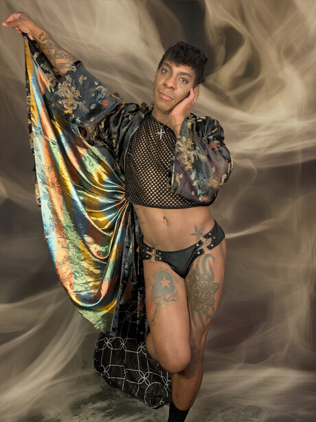 Levius T Layne onlyfans naked pics