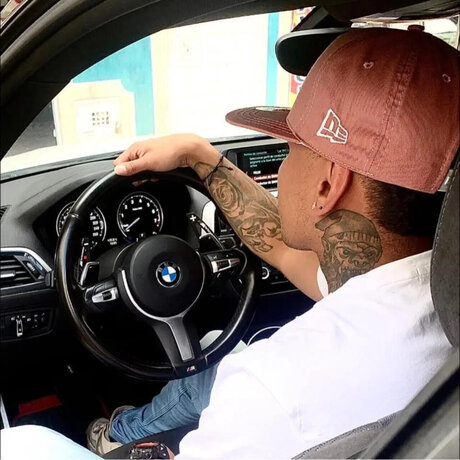 Gregor21 onlyfans posts