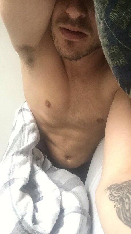 REDhottwink only fans sex