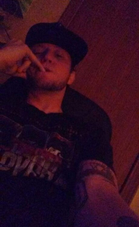 PunkRockPaul onlyfans images