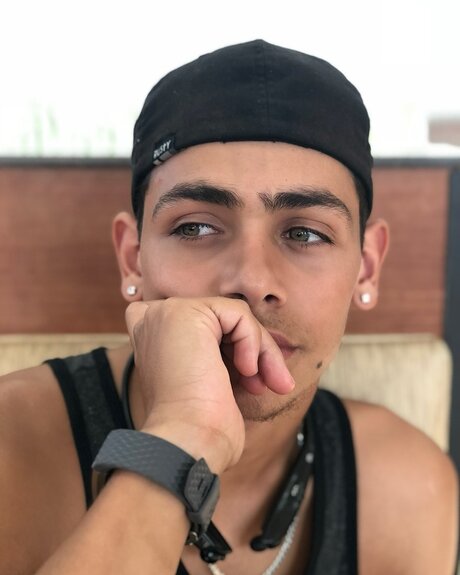 Tipofchris topless onlyfans