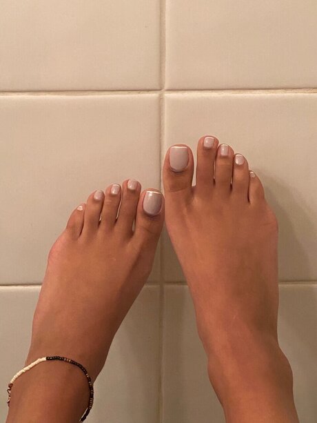 cinnamonhoneyyy is on onlyfans