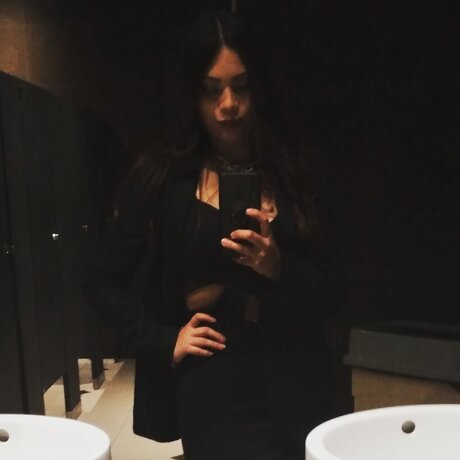 Anahi Mireles onlyfans nude photos