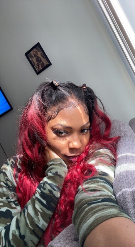 VictoriaNoSecrets onlyfans leakes