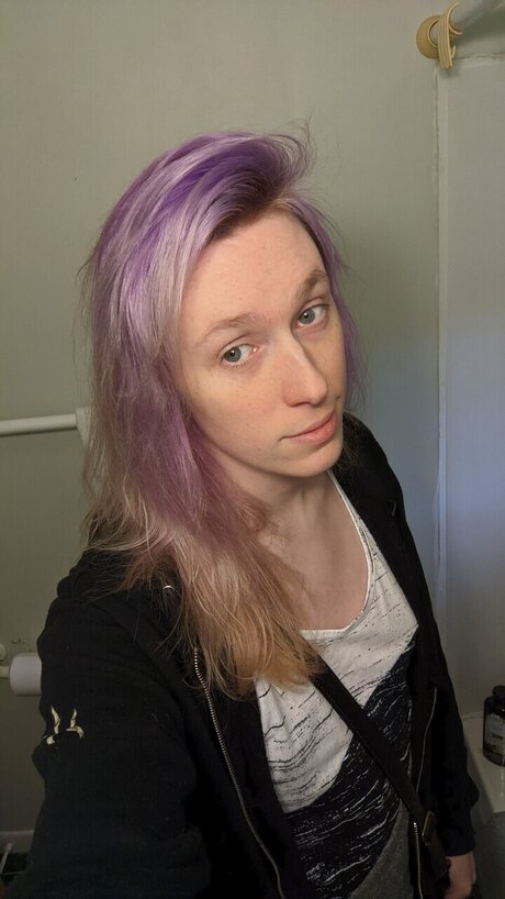 Alice Aluette onlyfans leak ass