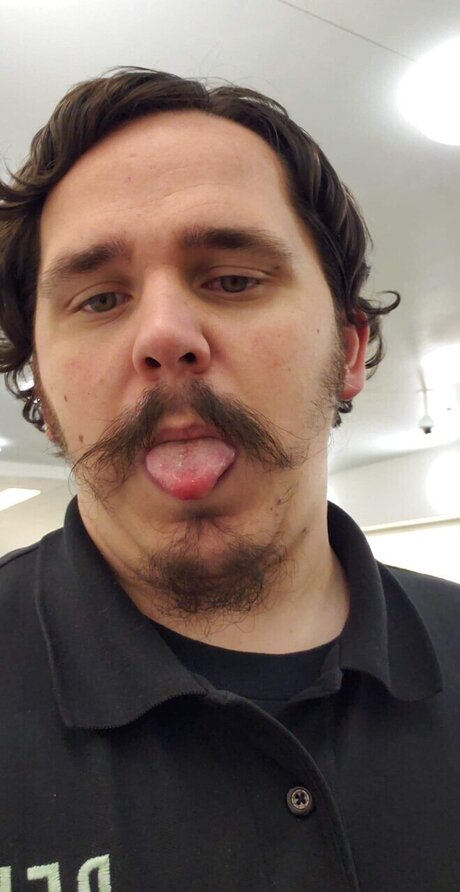 Scott Moffett onlyfans nudes porn