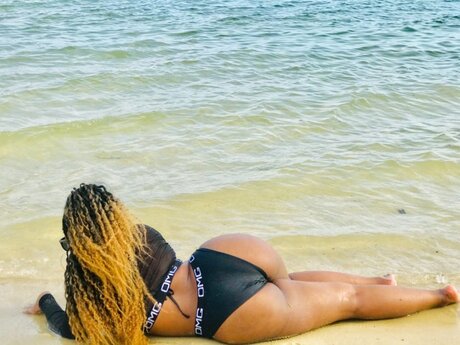 Maami Igbagbo onlyfans images