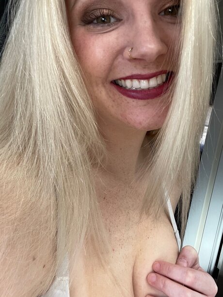 DirtyVee onlyfans exposed