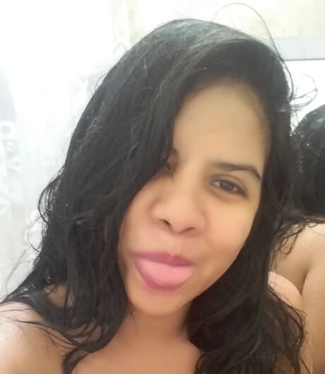 Andrea Landazuri onlyfans nude pics