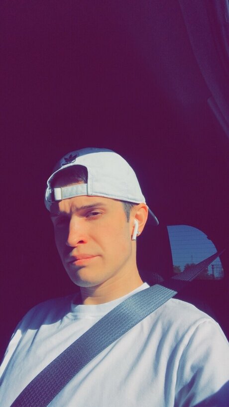 Kenny T onlyfans pics leaked