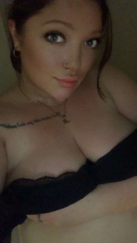 XxgalaxymarmxX onlyfans naked pics