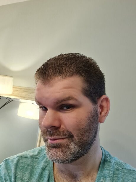 Diesel Dong onlyfans posts