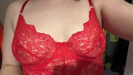 The sexy brunette onlyfans naked