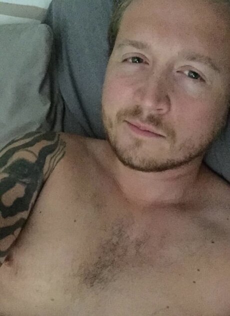 Tyler Olsen onlyfans model photos