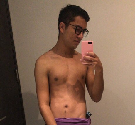 Shy Twink_ nude on onlyfans