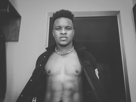 MrLuvkng naked onlyfans