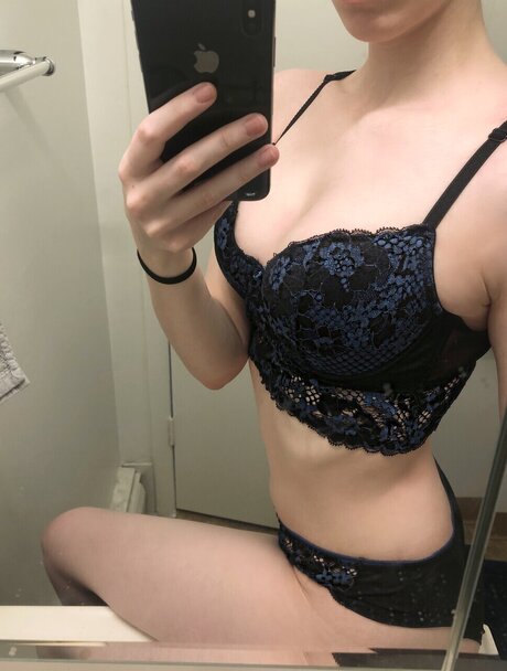 Elizabeth Mantova onlyfans uncensored