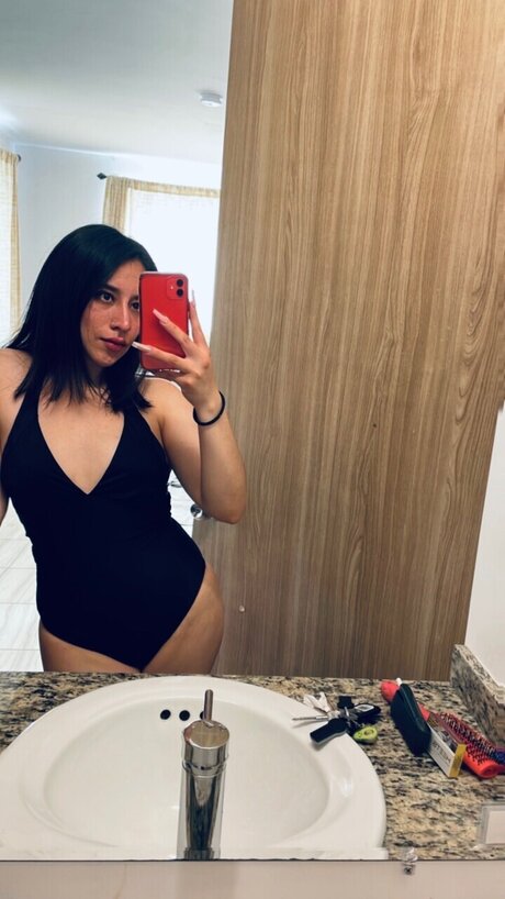 Sabrina Tovar naked only fans