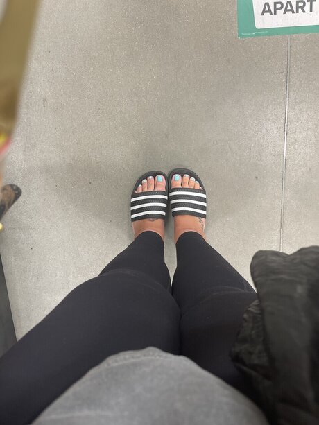 Feet lightning onlyfans nude photos