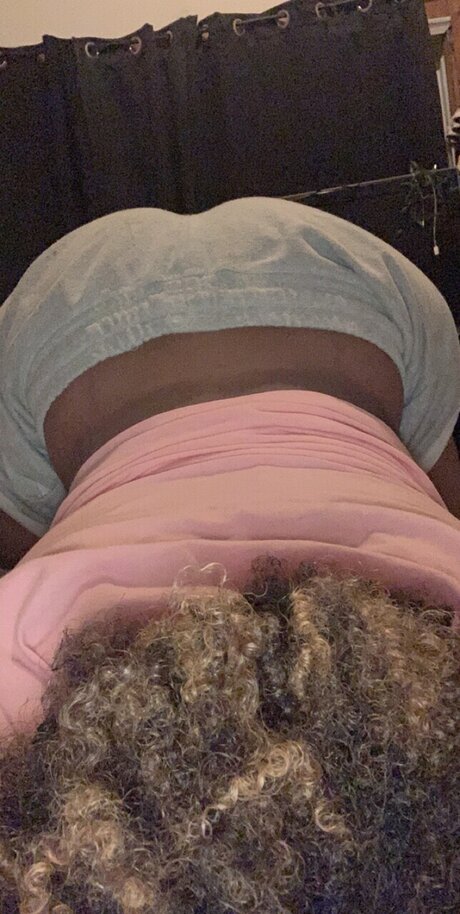 caramelbomb onlyfans leaked.