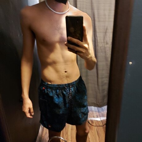 Sweet Sammy topless onlyfans