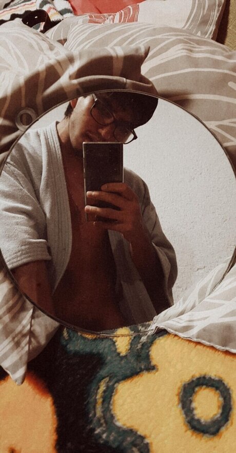 Sergio Flores onlyfans nude content