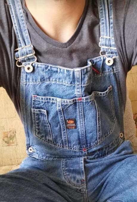 Mario Castillo desnuda onlyfans