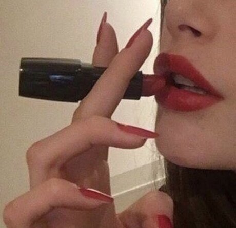 Safaera onlyfans naked